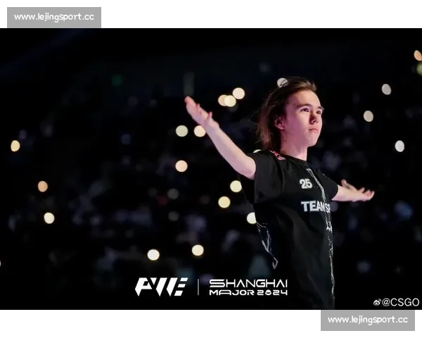 从路人王到职业选手，暗区突围的电竞梦想照进现实！